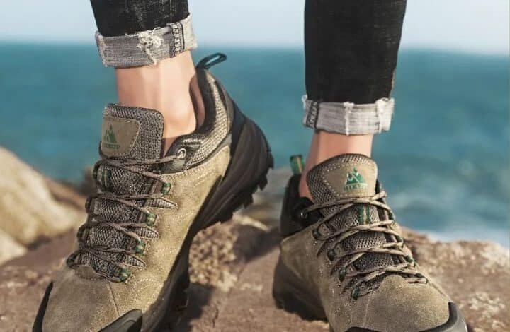 hiking shoes